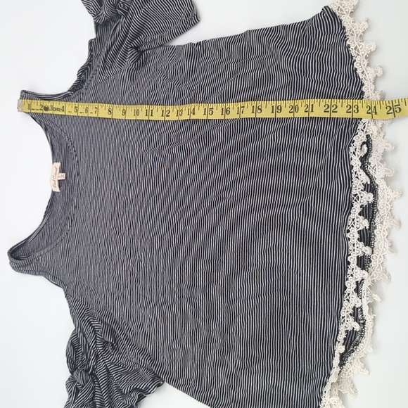 Cold Shoulder Blue and White Striped Shirt - Picture 4 of 6